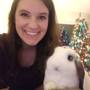 Meet your Posher, Lora